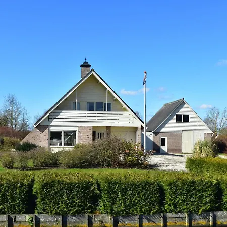 Vila Scenic In Near Forest *